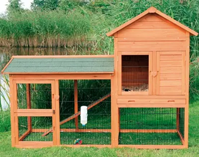 A combined guinea pig hutch and run